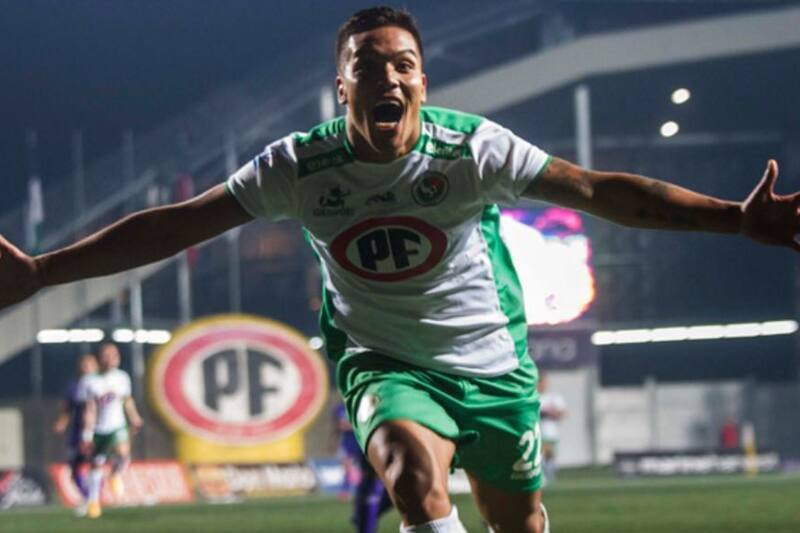 El delantero en el ascenso con Deportes Puerto Montt en 2015.