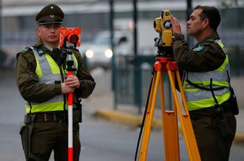 Conductor no le prestó auxilio: hombre fue atropellado cuando cambiaba neumático de su vehículo