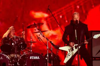 Por los problemas que afectaron a sus fans: Sernac oficia a DG Medios tras concierto de Metallica en Club Hípico