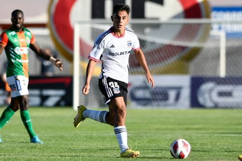 Vicente Pizarro ha logrado mantenerse en el equipo titular de Colo Colo.