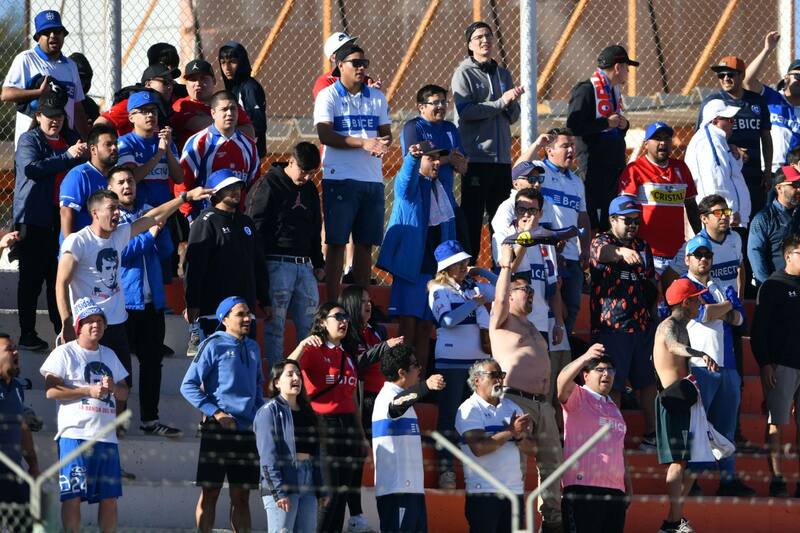 Solo 563 espectadores fueron a El Cobre para el partido Cobresal vs Universidad Católica. Foto: Agencia Aton.