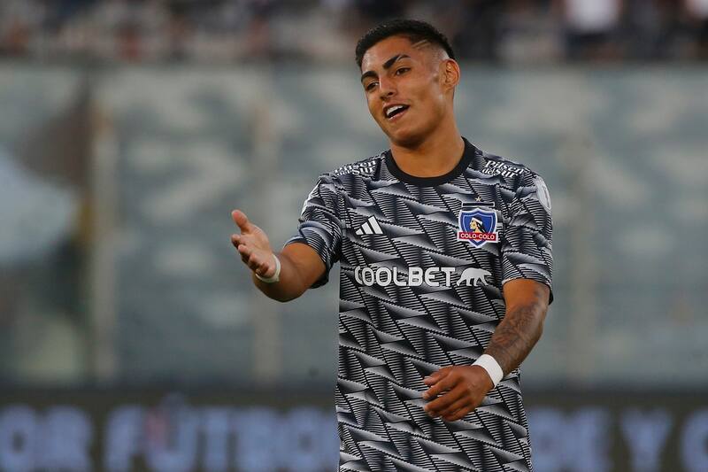 Jhordy Thompson, Colo Colo