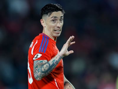 Ubican a Rodrigo Echeverría y exjugador de Wanderers entre posibles fichajes de club recién ascendido en España