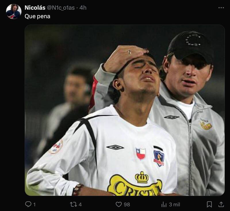 Hinchas de la U se hacen un festín con los de Colo Colo.