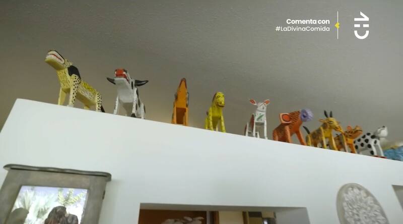 Las figuras de varias animales que se asoman en la casa