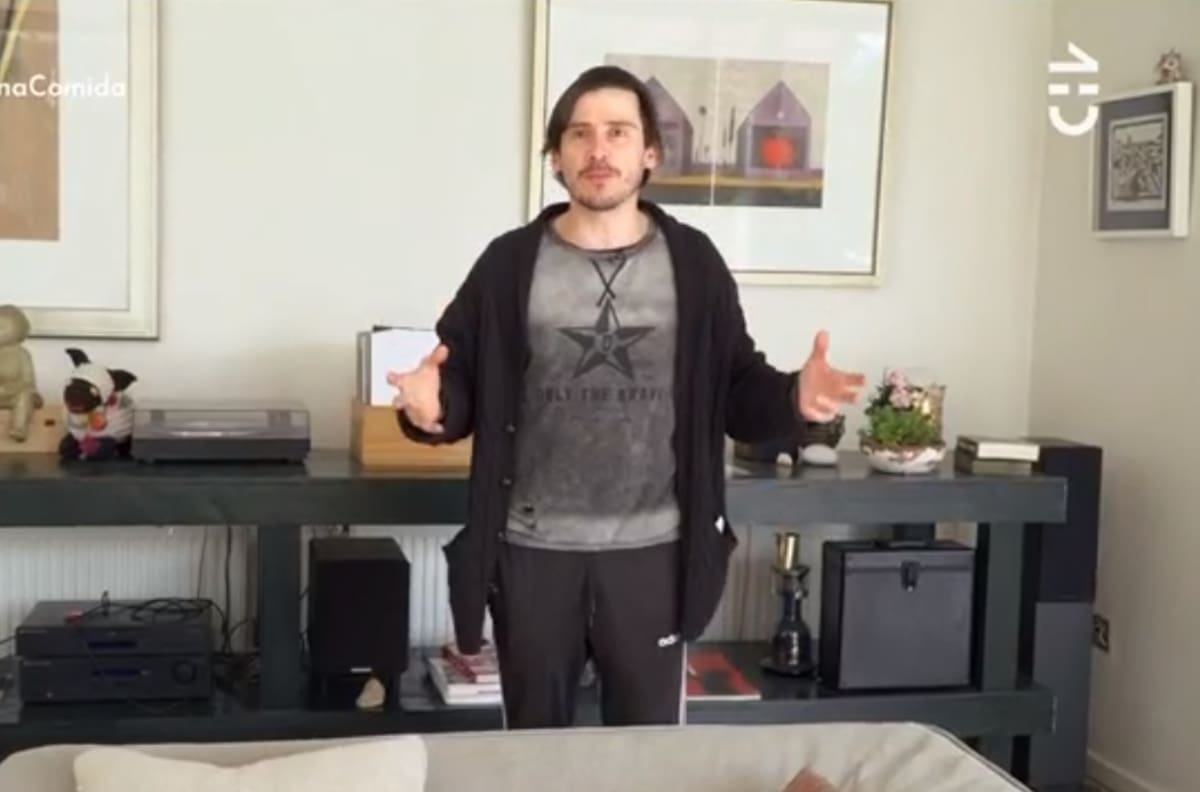 Con espacio para sus pasiones por la jardinería y carpintería: Álvaro Espinoza muestra su casa en "La Divina Comida"