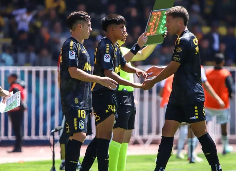 Dixon Pereira alcanzó a jugar apenas ocho minutos en su debut como futbolista profesional.