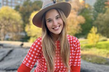 Belén Soto se llena de elogios por su elegante look tras asistir a matrimonio de una amiga en Francia