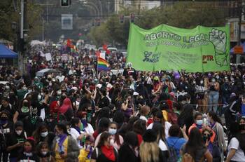 Las potentes frases de célebres rostros en la historia del feminismo pasado y presente