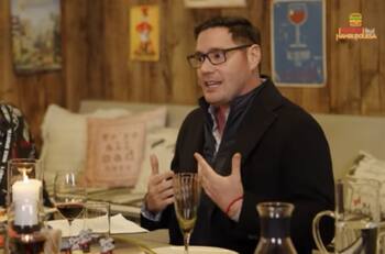 “Tenía que pagar el supuesto servicio”: Pancho Saavedra recordó incómoda experiencia al confundir un cabaret con el Moulin Rouge