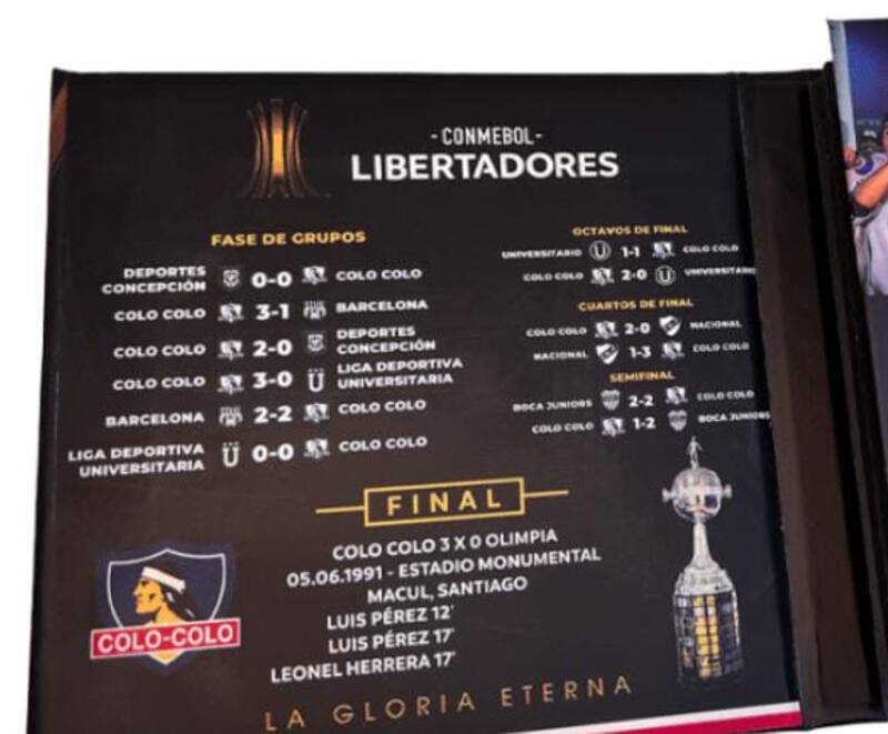 El medallón de Colo Colo viene con insólitos errores.