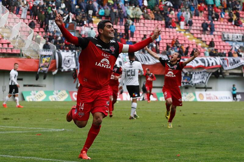 Es el goleador histórico de Ñublense. Foto: Jose Carvajal/Photosport