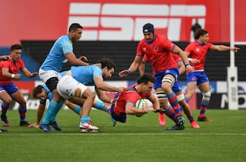 Chile sufrió una dura derrota ante Uruguay y debe esperar que Brasil caiga para seguir con el sueño mundialista