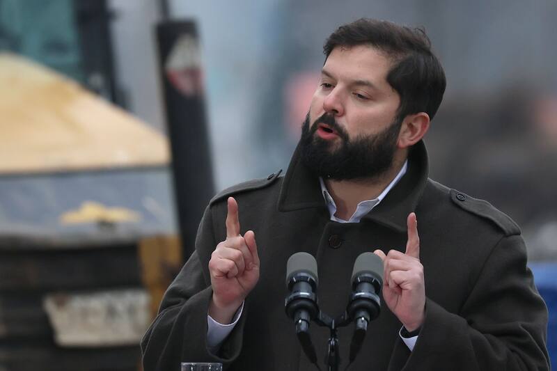 fue cuestionado por el tiempo que tardó en solicitarle la renuncia a Monsalve.