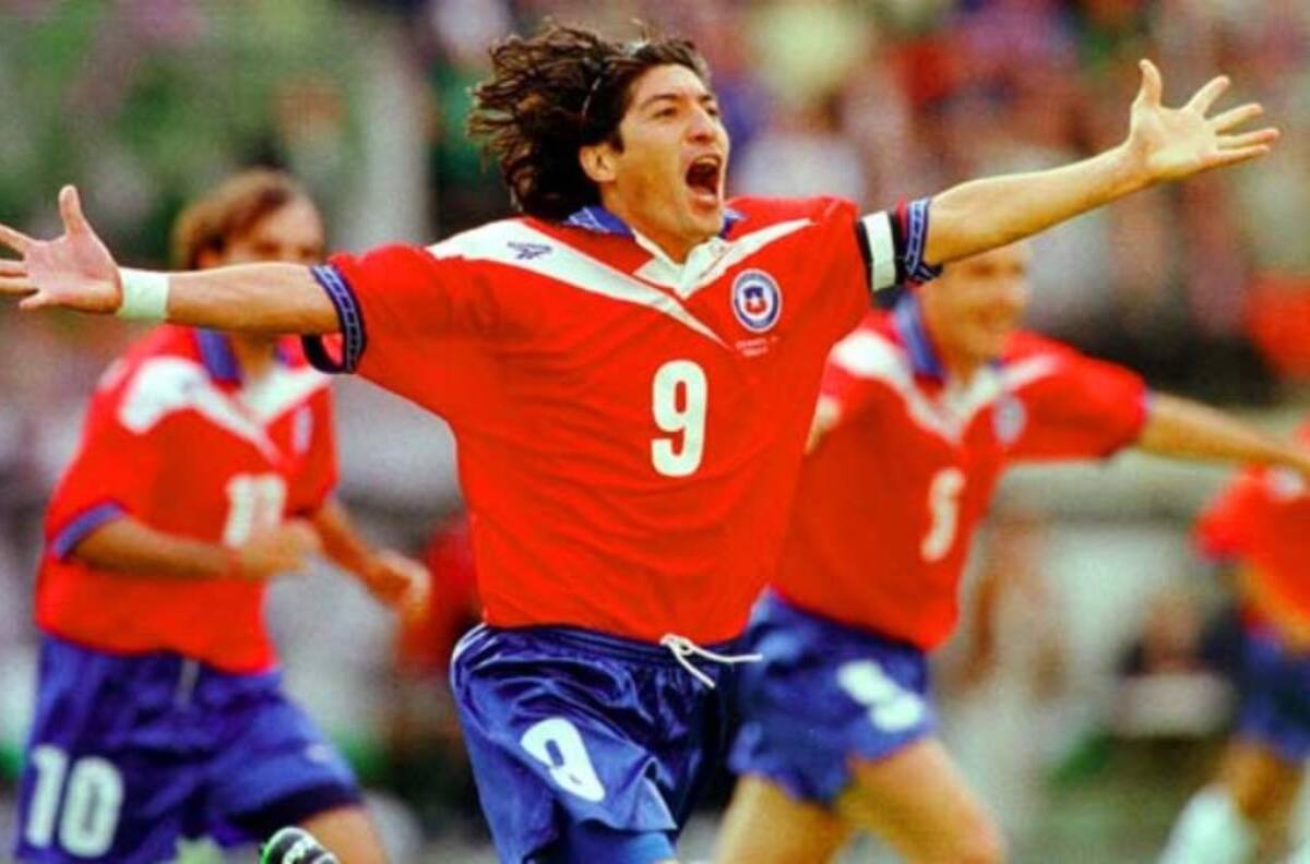 Los mejores goles de Zamorano en la "Roja"