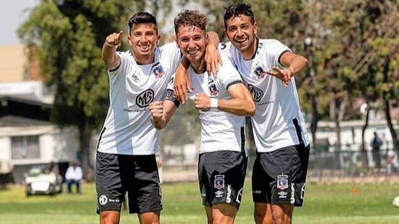 Colo Colo categoría 2002.