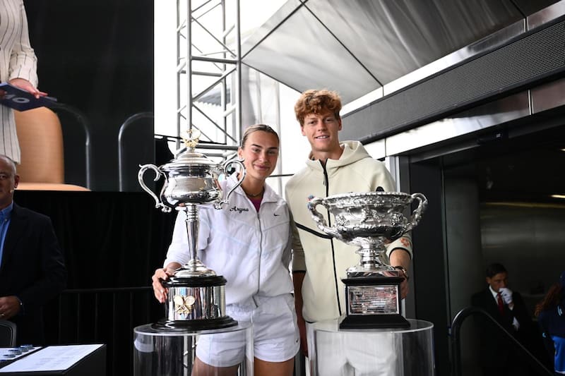Aryna Sabalenka y Jannik Sinner son los campeones defensores. EFE