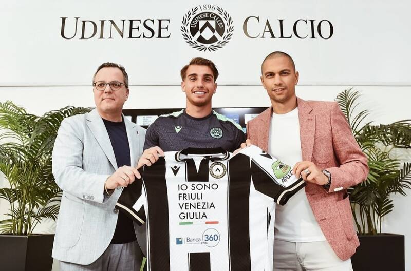 El español fue anunciado como nuevo jugador del cuadro de Udine. Créditos: @ikbravo9.