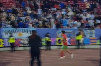 VIDEO | La Selección de Marruecos celebró al frente de los hinchas de Argentina y así reaccionaron