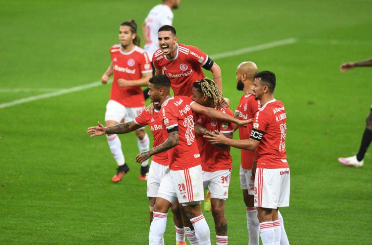 Los goles del triunfo de Inter de Porto Alegre sobre América de Cali por la Libertadores