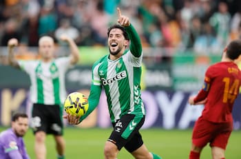 ¿Se verá en Chile? Manuel Pellegrini quiere sellar su trilogía histórica ante el Atlético Madrid por Copa del Rey