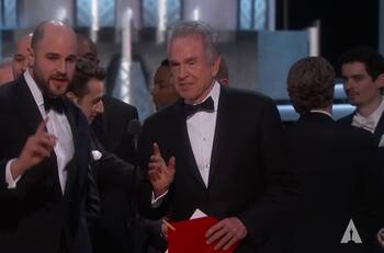 Se suma la furia de Will Smith en los Oscar 2022: Las 5 mayores polémicas de los Premios de La Academia