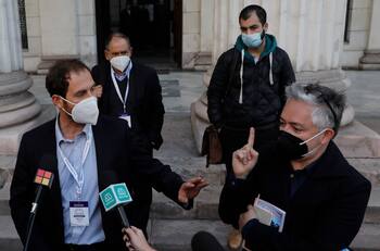 Convención Constitucional: Baradit desmiente a constituyente RN por suspensión de sesión