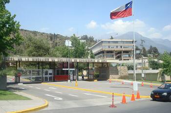 Hospital DIPRECA publica nuevas ofertas de trabajo con sueldos desde $686.000