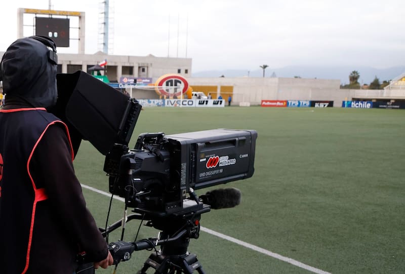 Aparte de TNT Sports, Canal 13 dará un partido por TV este fin de semana. Foto: Agencia Aton.