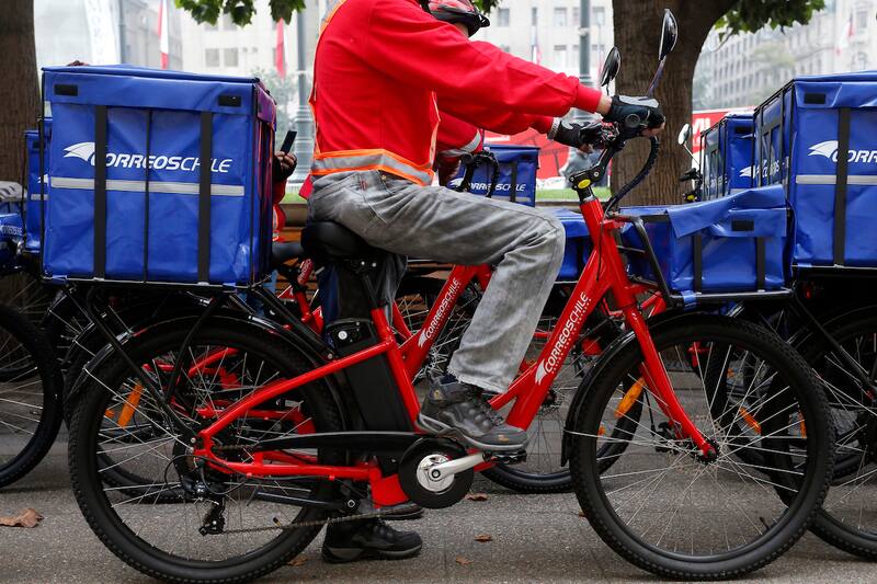 Correos Chile busca varios perfiles en distintas regiones.