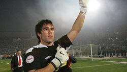 El día en que el cumpleañero Claudio Bravo le atajó el penal a Mayer Candelo