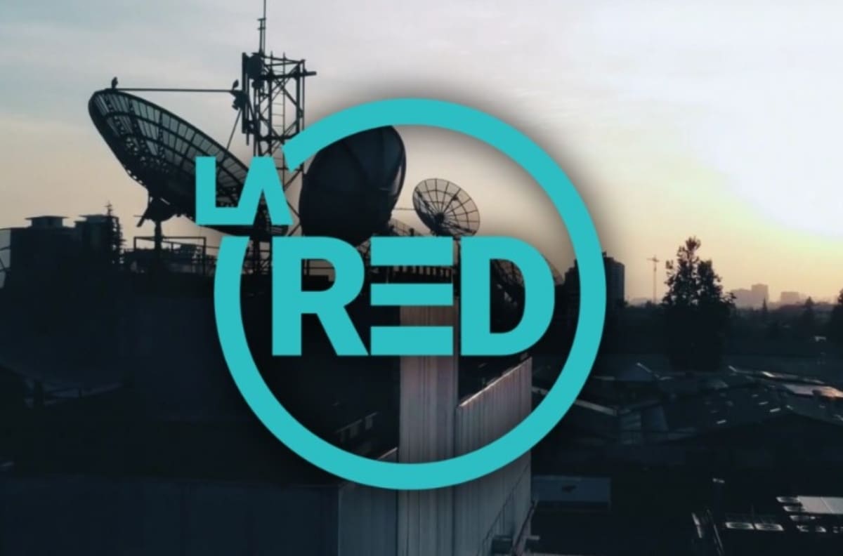 Polémica con Cristián de la Fuente y dos paros: Los hitos que marcaron la gran crisis de La Red este 2022