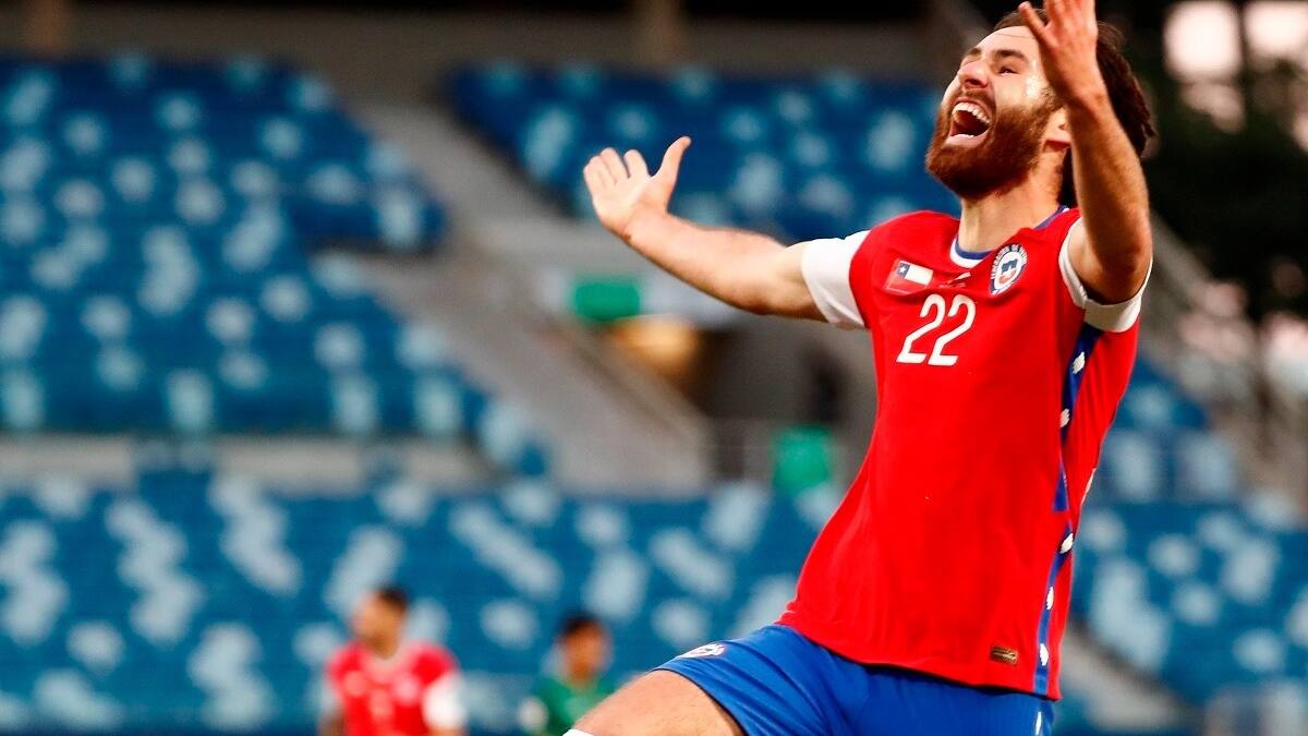 La última esperanza para Brereton y Sierralta: FIFA le pide ayuda a Gobierno de Reino Unido para liberar seleccionados desde Inglaterra