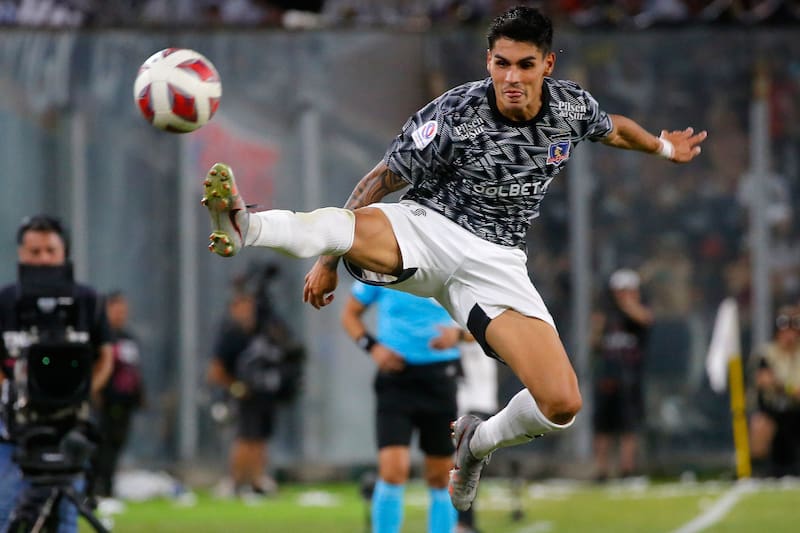 Erick Wiemberg tiene en alerta al cuerpo técnico de Colo Colo.