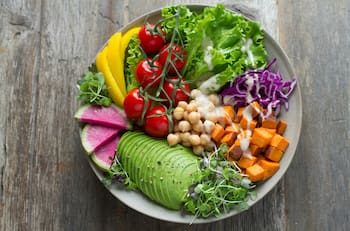 Si tienes más de 50 años, estos alimentos ricos en magnesio no pueden faltar en tu dieta