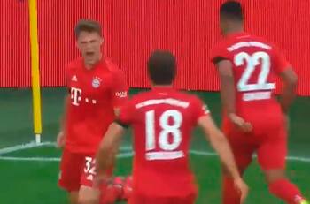 ¡Golazo! Joshua Kimmich abrió la cuenta para el Bayern Munich con un globito