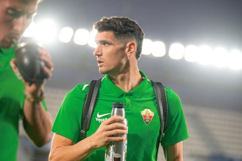 El arquero de 36 años tiene contrato en Elche hasta junio de 2025