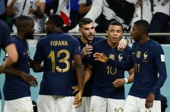 Un Kylian Mbappé fuera de serie metió a Francia en cuartos de final del Mundial Qatar 2022