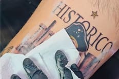 VIDEO | “Una historia imborrable”: Mono Sánchez sorprende a todo Coquimbo con espectacular tatuaje