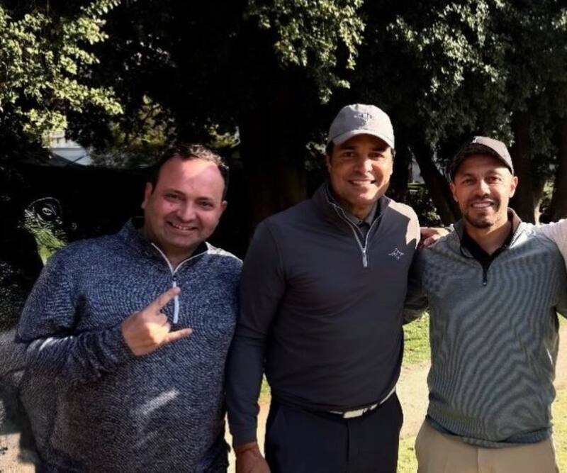 Marcelo Díaz junto a Chayanne.
