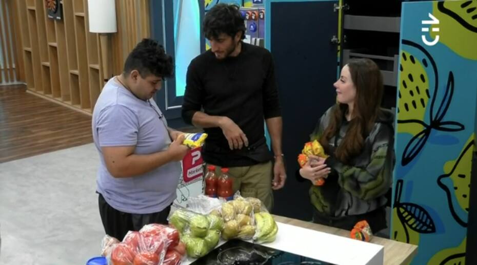 Ignacia Michelson respondió a reclamo de Rubén Gutiérrez. Foto: CHV.