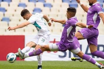 El defensor argentino que brilla en Segunda División y se inspira en figura de la U para llegar a La Roja