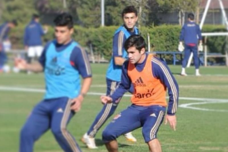 En su época de juvenil en la U, junto a Patricio Rubio y Paulo Magalhaes.