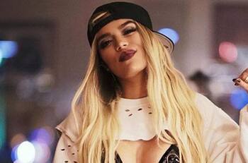 Karol G es fuertemente criticada en redes por comentario racista