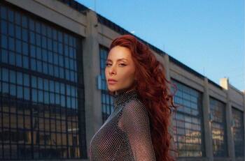 Equipo de Cami Gallardo sufrió: Cantante abandonó "The Voice Chile" por problemas de salud