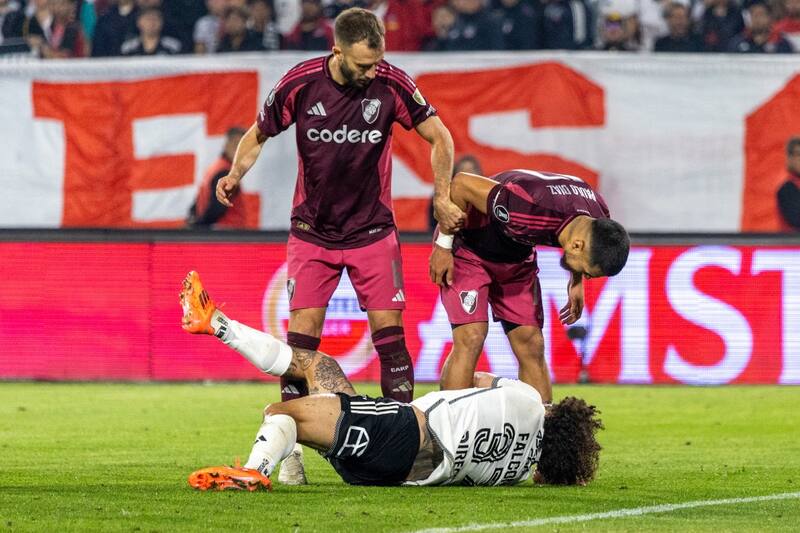 fue expulsado contra Colo Colo. Foto: Felipe Escobedo.