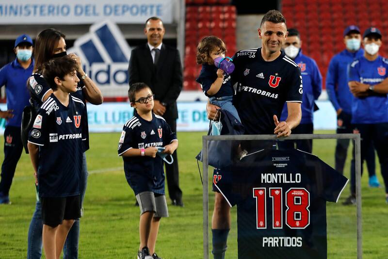En su último partido en el Estadio Nacional. Foto: Aton.