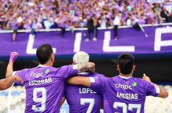 ¡El León rugió más fuerte! Los goles del triunfo de Concepción sobre el Vial en el Clásico Penquista