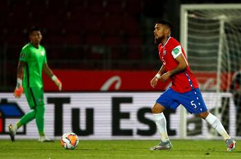 Paulo Díaz suma puntos para ser titular en River Plate tras su actuación en La Roja