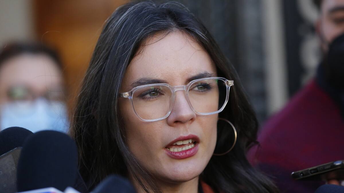 ¿Bono, subsidio o IFE de invierno?: Ministra Vallejos indica la fecha en que se presentará el aporte